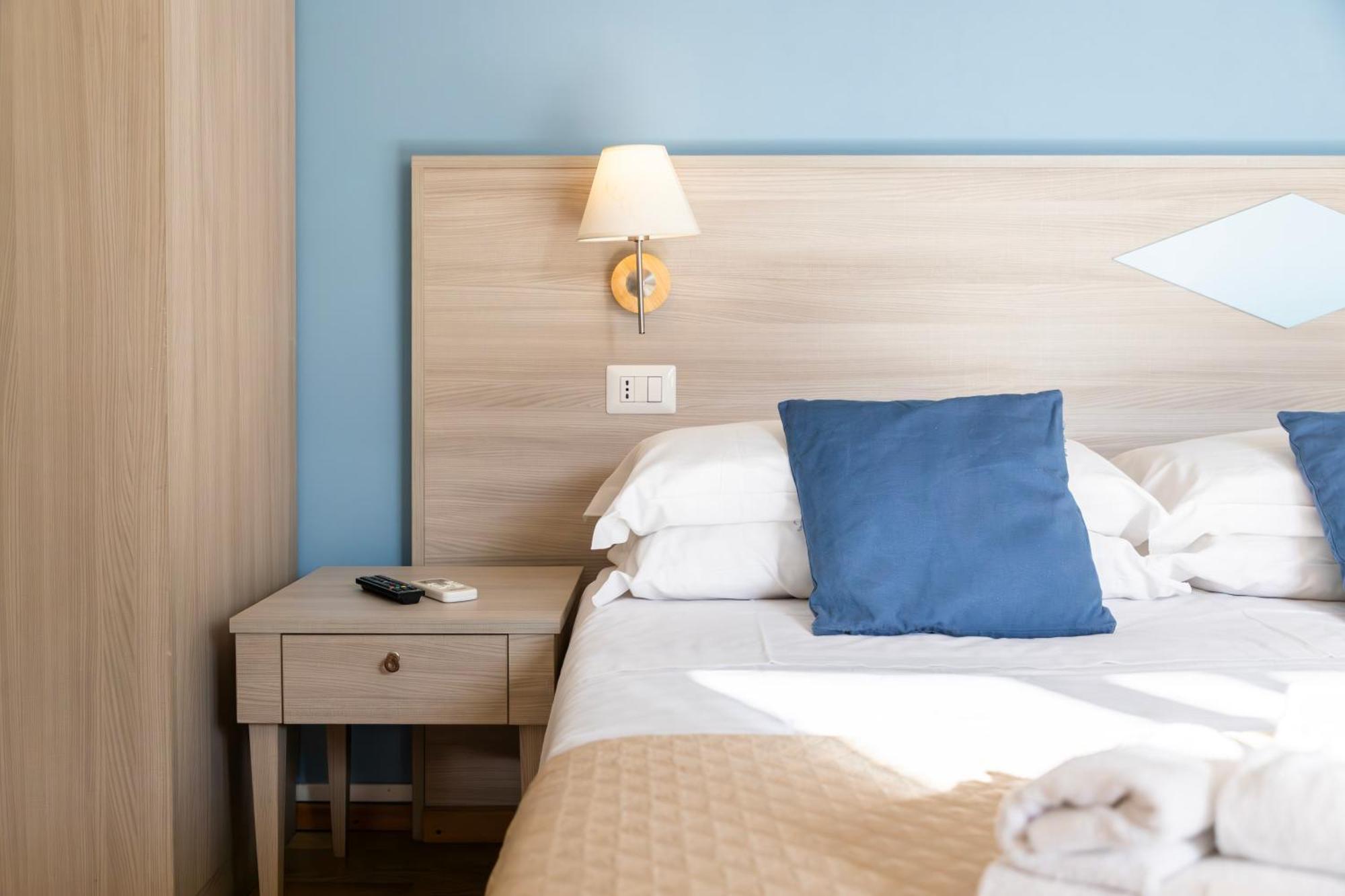 Kalie Rooms Guest House กาญารี ภายนอก รูปภาพ