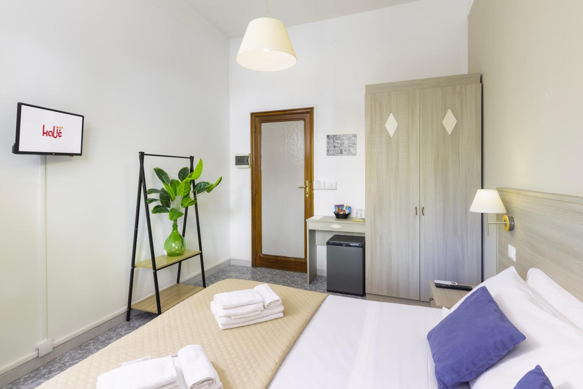 Kalie Rooms Guest House กาญารี ภายนอก รูปภาพ